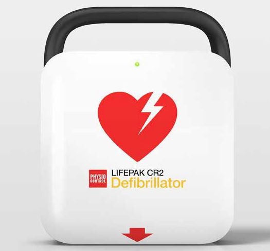 A defibrillator as a thank you from Amper Savings and VS-top