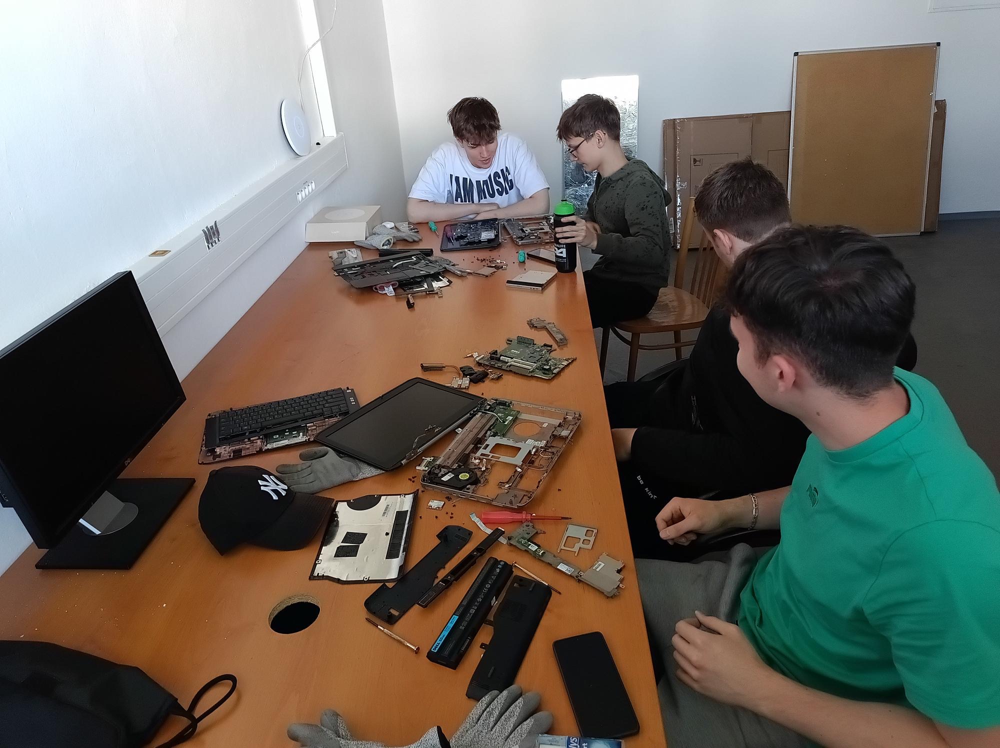 Budoucí specialisté u nás získávají praxi
